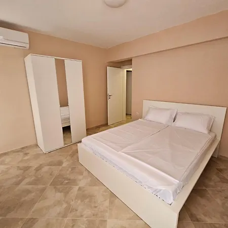 кастро2-castro Apartments2 *