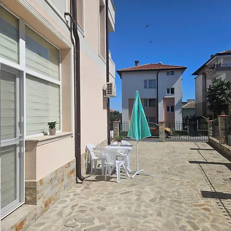 кастро2-castro Apartments2 Appartement *