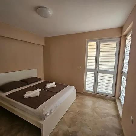 кастро2-castro Apartments2 * Царево