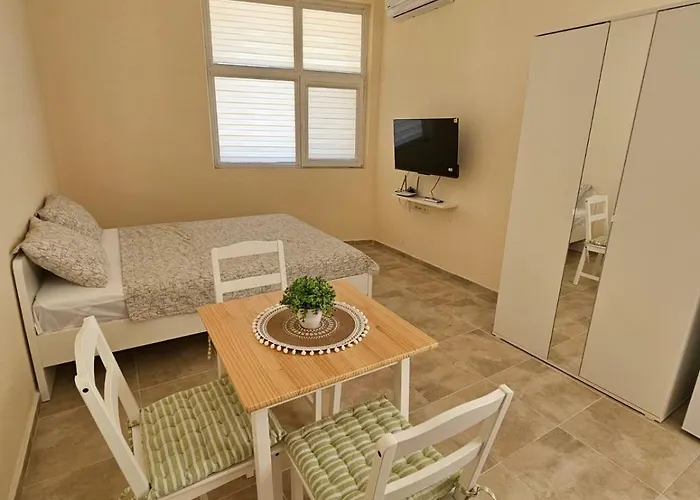 кастро2-castro Apartments2 *